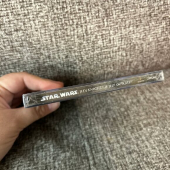 FACTORY SEALED Star Wars Jedi Knight II Jedi Outcast PC - Picture 2 of 3